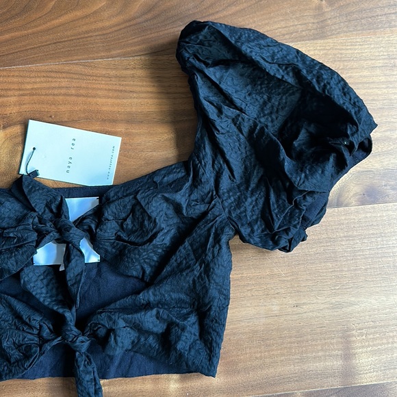 *NWT* Naya RE Cut-Out Black Puff Sleeve Crop Top / 6 XS - Picture 2 of 4